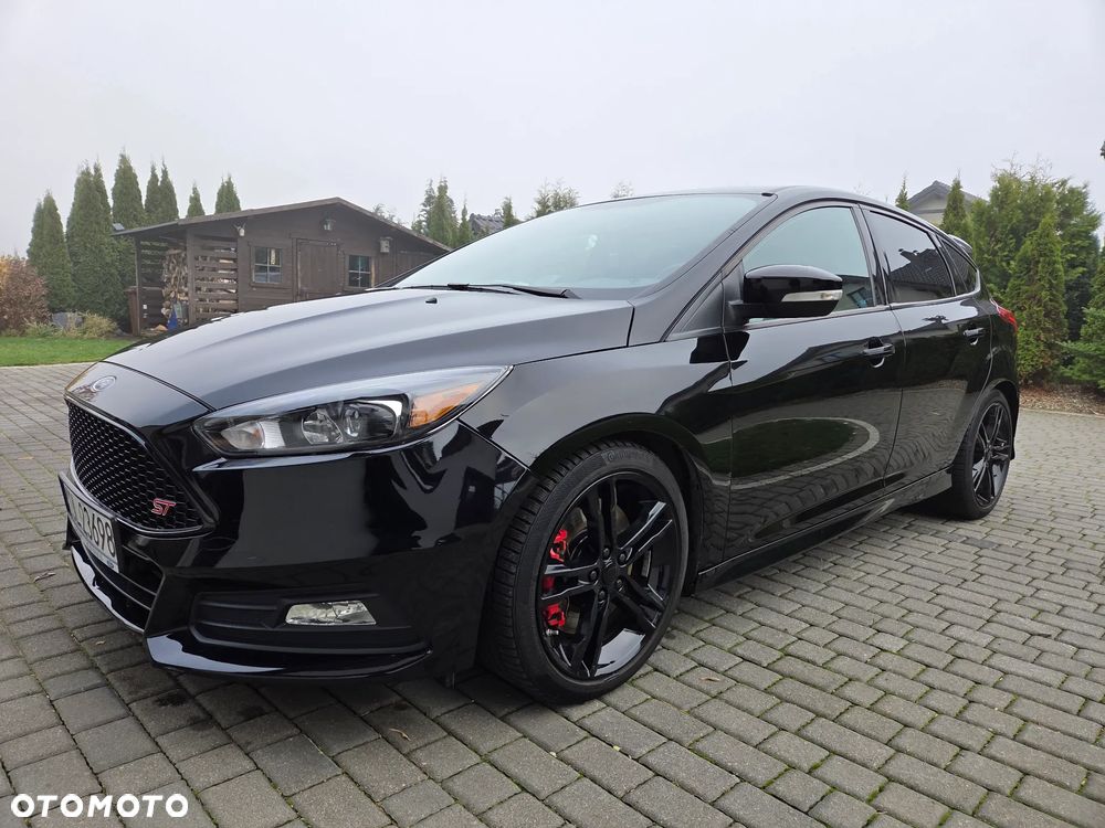 Ford Focus 2.0 EcoBoost ST - 14
