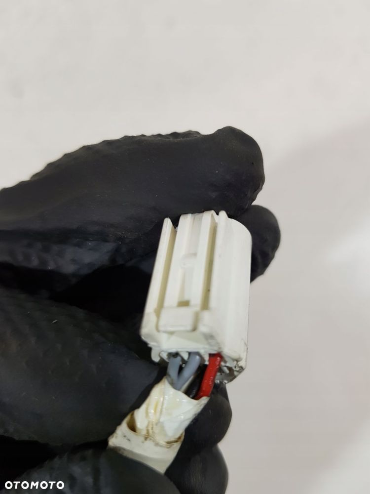 lusterko prawe toyota auris i e15 eur hb 5d 07r 1c0 5pin - 13