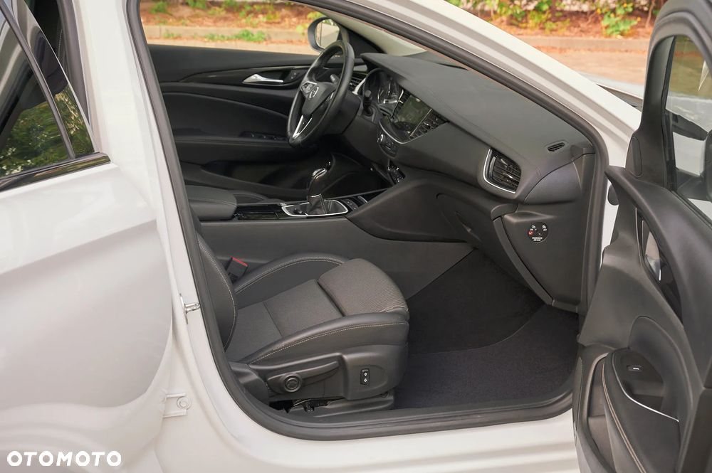Opel Insignia 2.0 CDTI Business Elegance S&S - 17