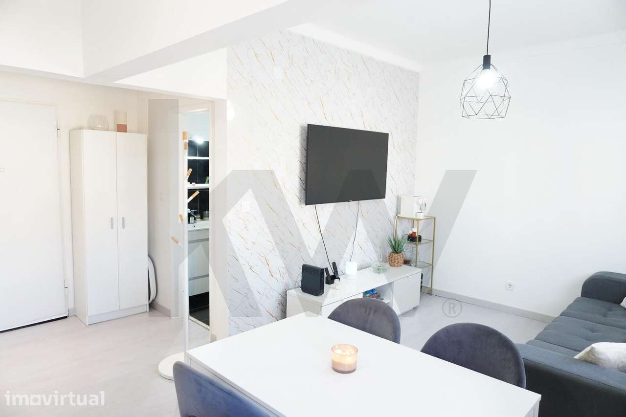 Apartamento T1 na Torre da Marinha, Seixal - Grande imagem: 2/10