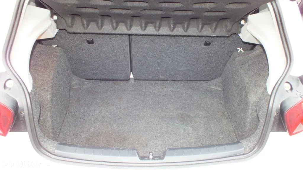 Seat Ibiza 1.4 16V Reference - 13