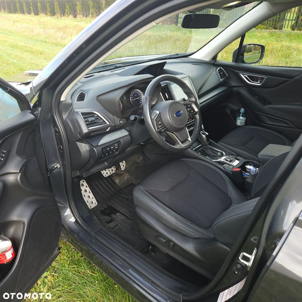 Subaru Forester 2.0 i Active Lineartronic - 8