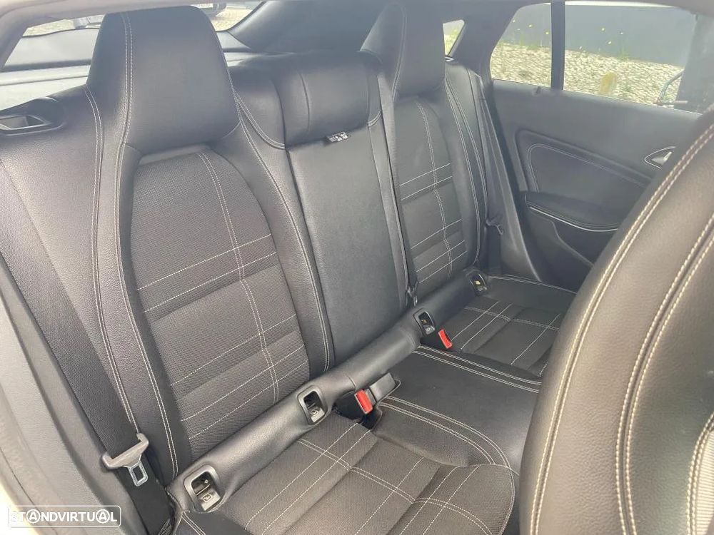 Mercedes-Benz CLA 220 d Shooting Brake Urban Aut. - 33