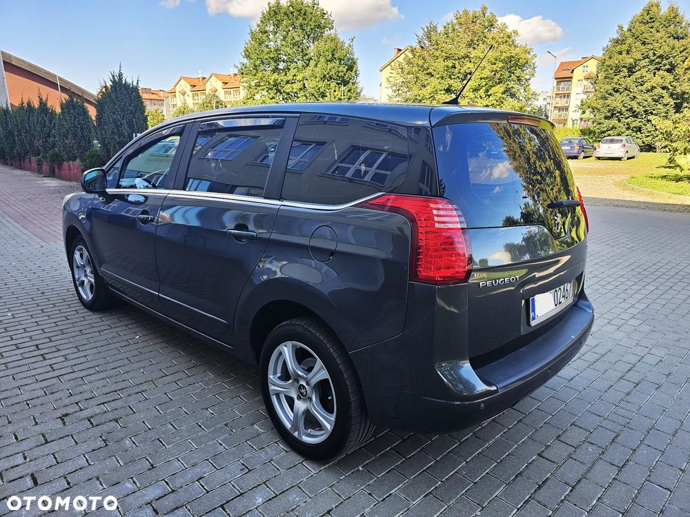 Peugeot 5008 HDI FAP 110 EGS6 Platinum - 3