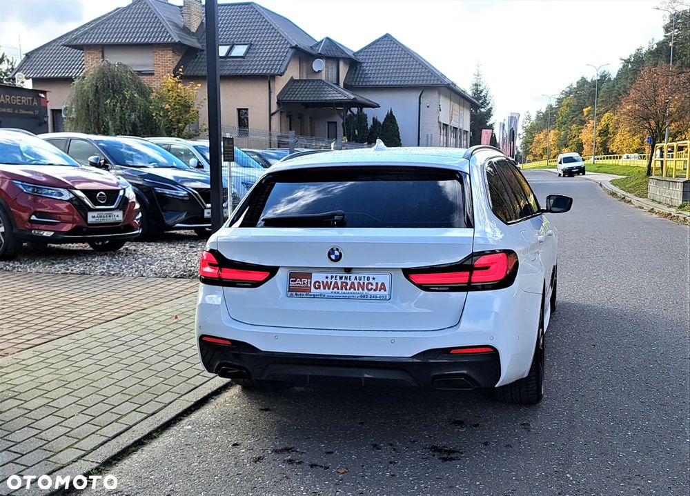 BMW Seria 5 520d Touring M Sport Edition - 9