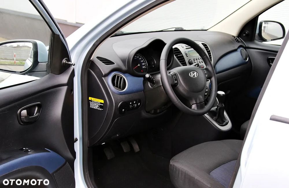 Hyundai i10 1.1 Premium - 11
