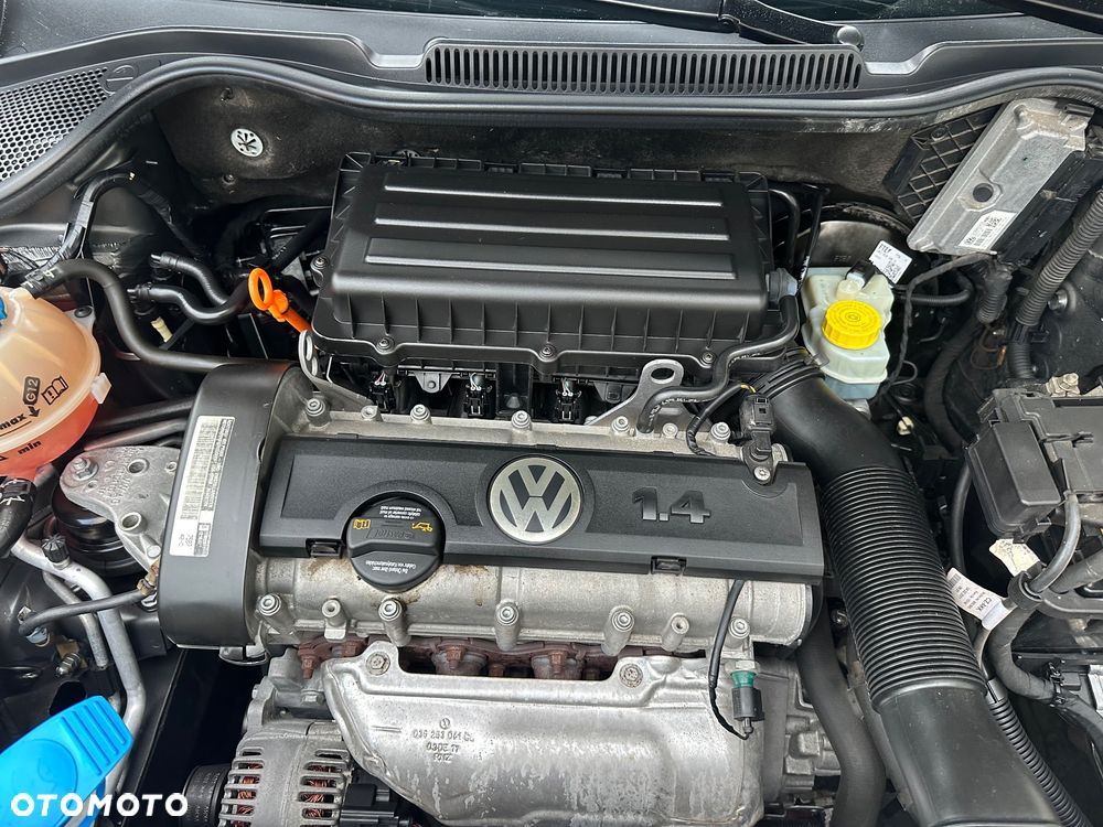 Volkswagen Polo 1.4 16V Trendline - 16