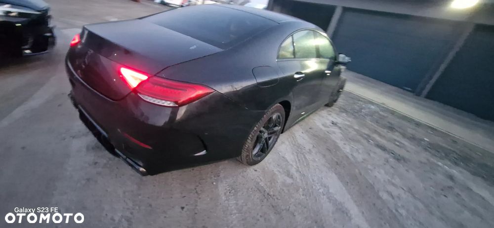 Mercedes-Benz CLS 400 d 4Matic 9G-TRONIC AMG Line - 23
