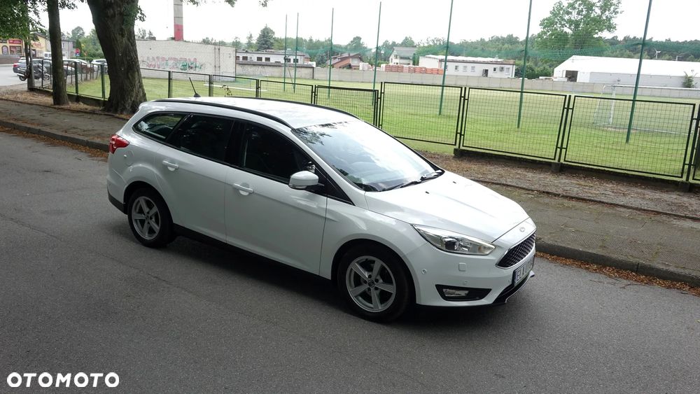 Ford Focus Turnier 1.5 TDCi ECOnetic 88g Start-Stopp-Sy Titanium - 38