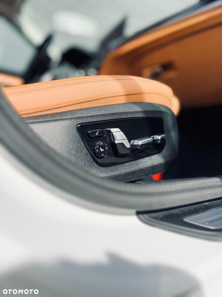 BMW Seria 5 530d xDrive Luxury Line sport - 16