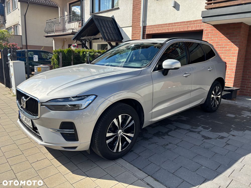 Volvo XC 60 B4 D AWD Momentum Pro - 2