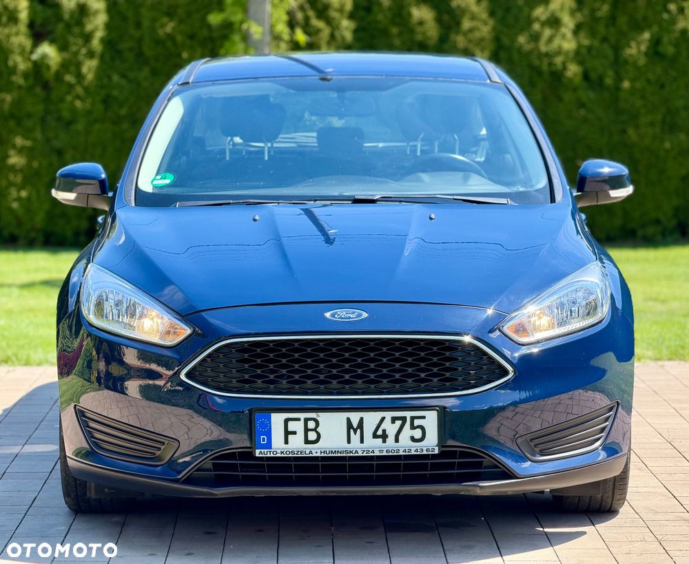 Ford Focus 1.6 Ambiente Start - 2