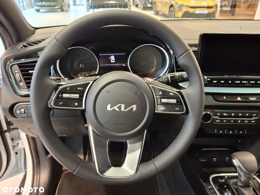 Kia XCeed 1.6 T-GDI Tribute DCT - 5