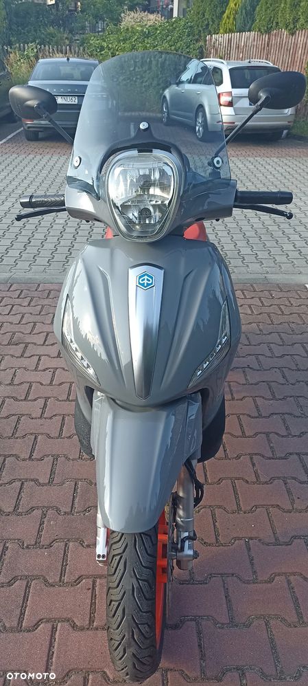 Piaggio Beverly - 8
