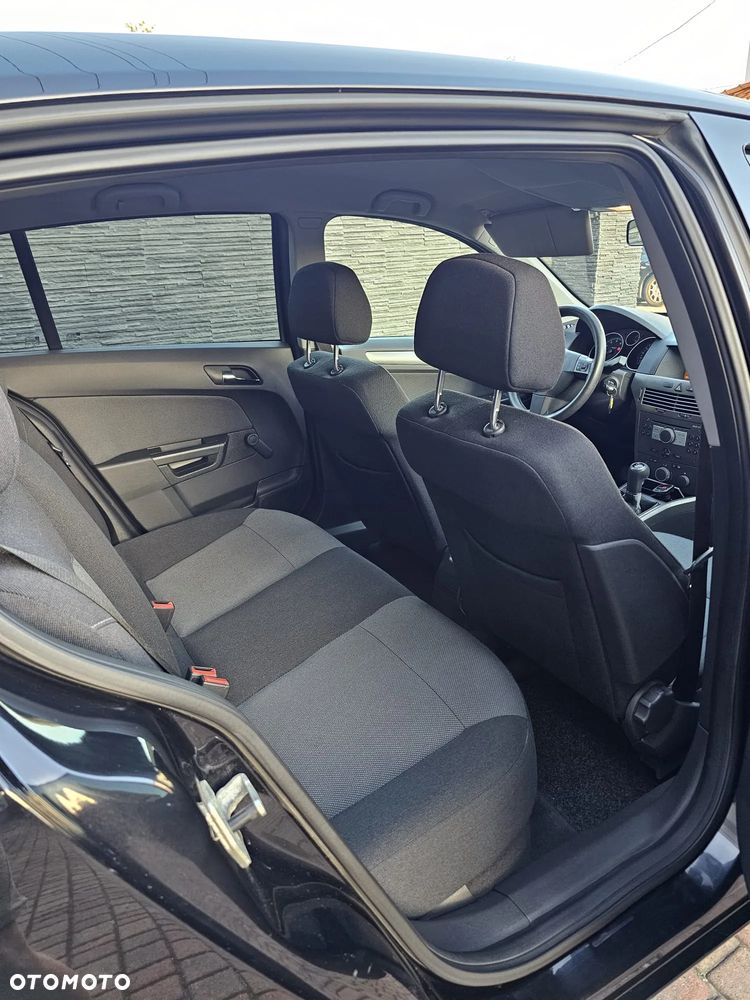 Opel Astra 1.6 - 11