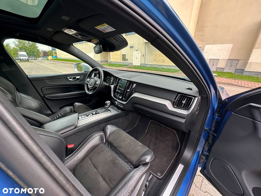 Volvo XC 60 D5 AWD R-Design - 19