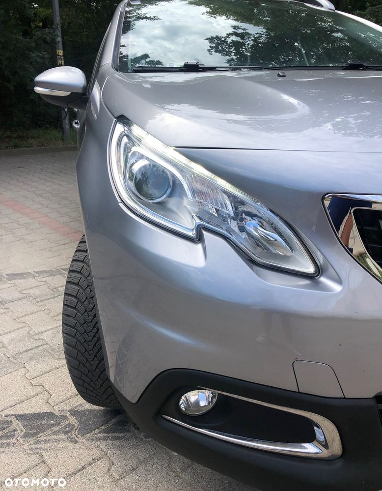 Peugeot 2008 1.2 Pure Tech Active S&S - 9