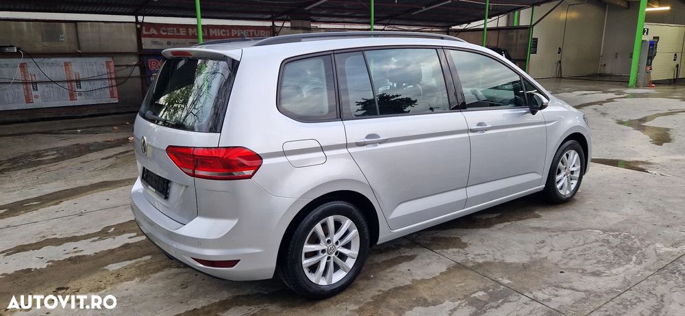 Volkswagen Touran 2.0 TDI SCR UNITED - 4