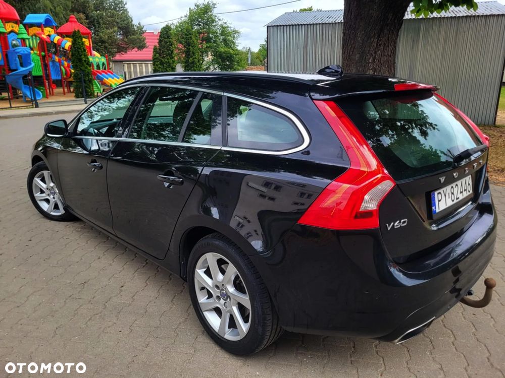 Volvo V60 D4 Drive-E Momentum - 5