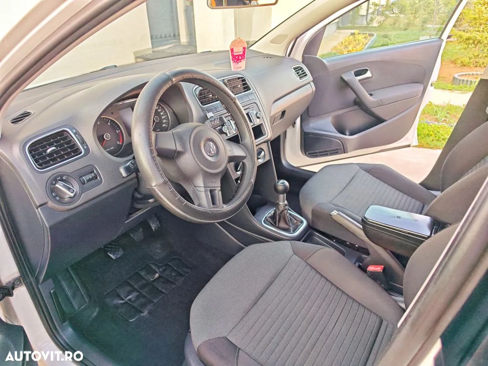 Volkswagen Polo - 7