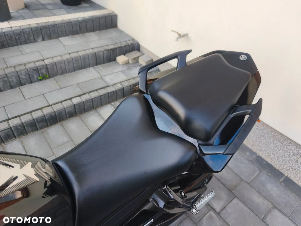 Yamaha FZ8 - 21