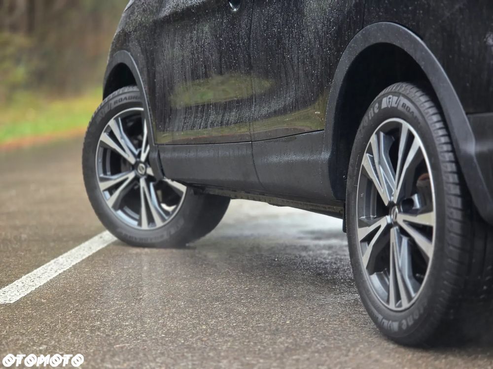 Nissan Qashqai 1.3 DIG-T TEKNA - 32