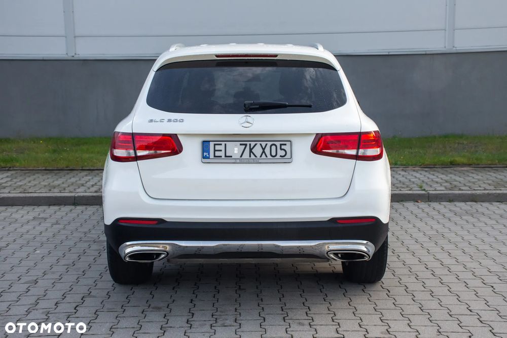 Mercedes-Benz GLC - 11