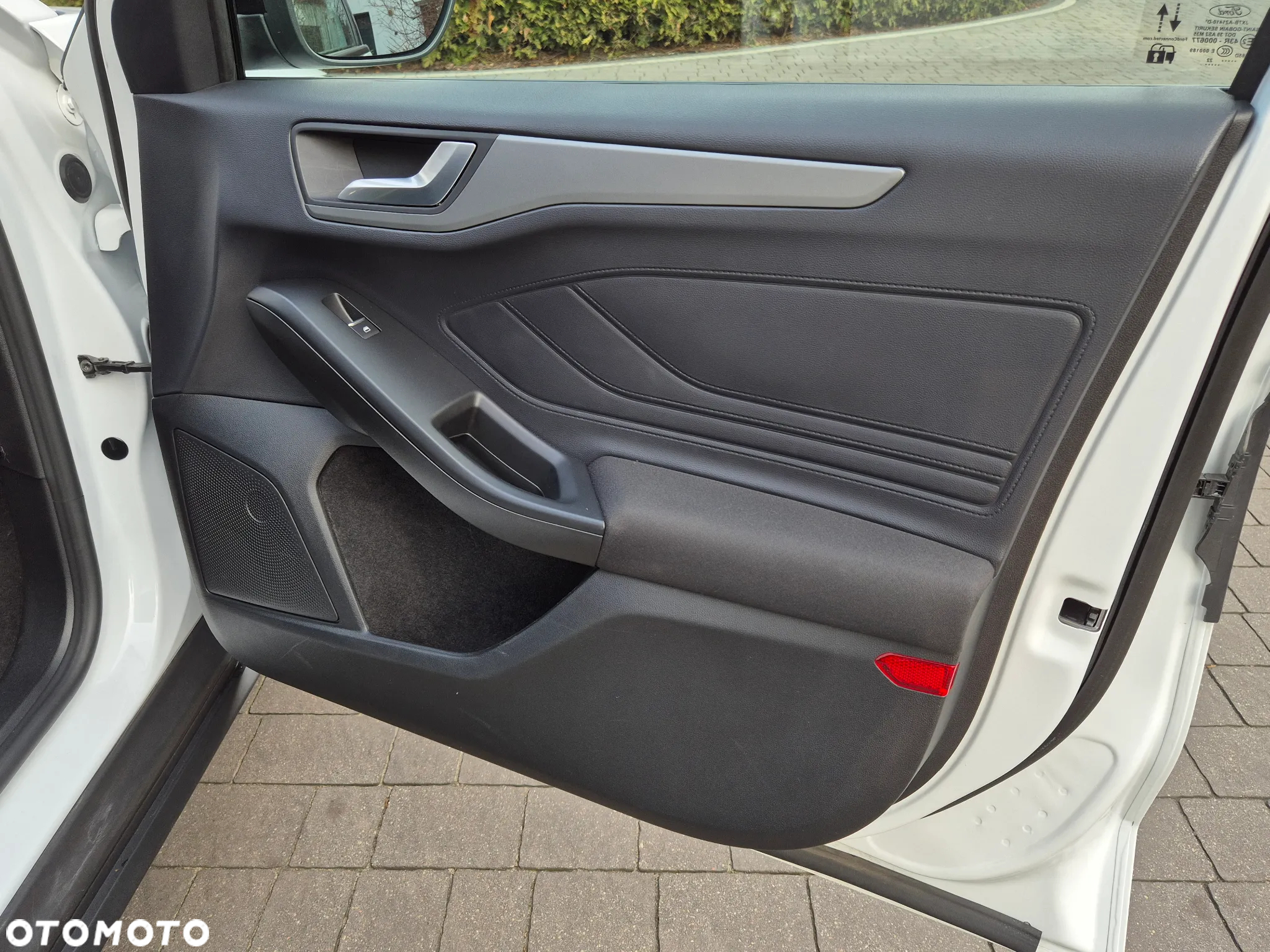 Ford Focus 1.0 EcoBoost mHEV Titanium - 23
