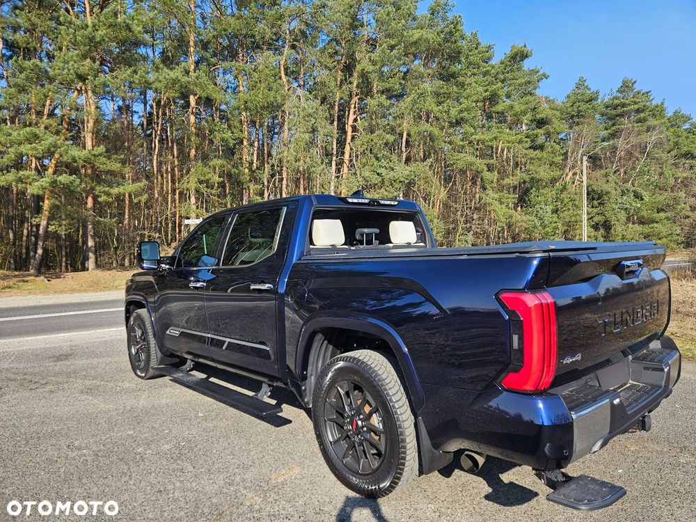Toyota Tundra - 15