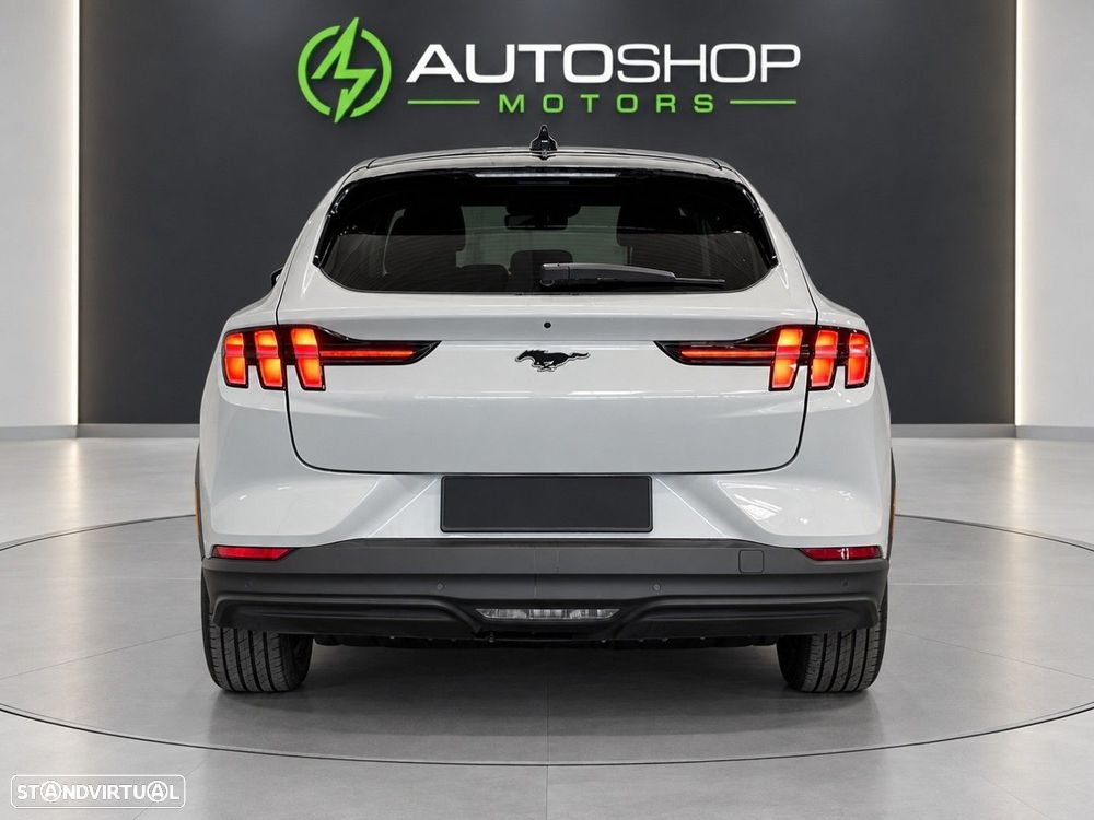 Ford Mustang Mach-E 75.7 kWh Base - 7