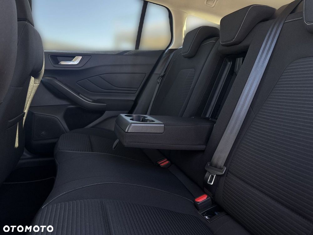 Ford Focus - 17