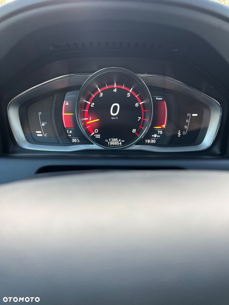 Volvo XC 60 - 13