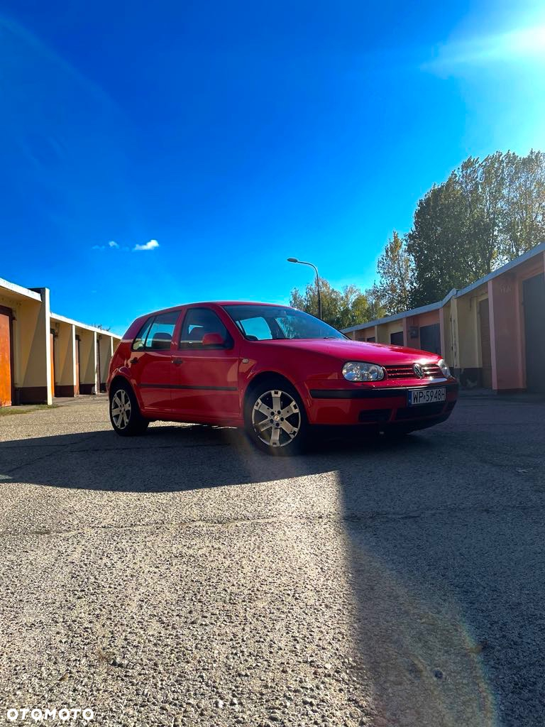 Volkswagen Golf - 2
