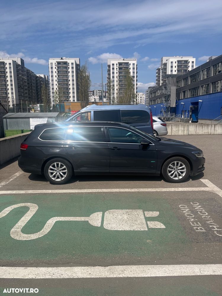 Volkswagen Passat 2.0 TDI DSG Comfortline - 3