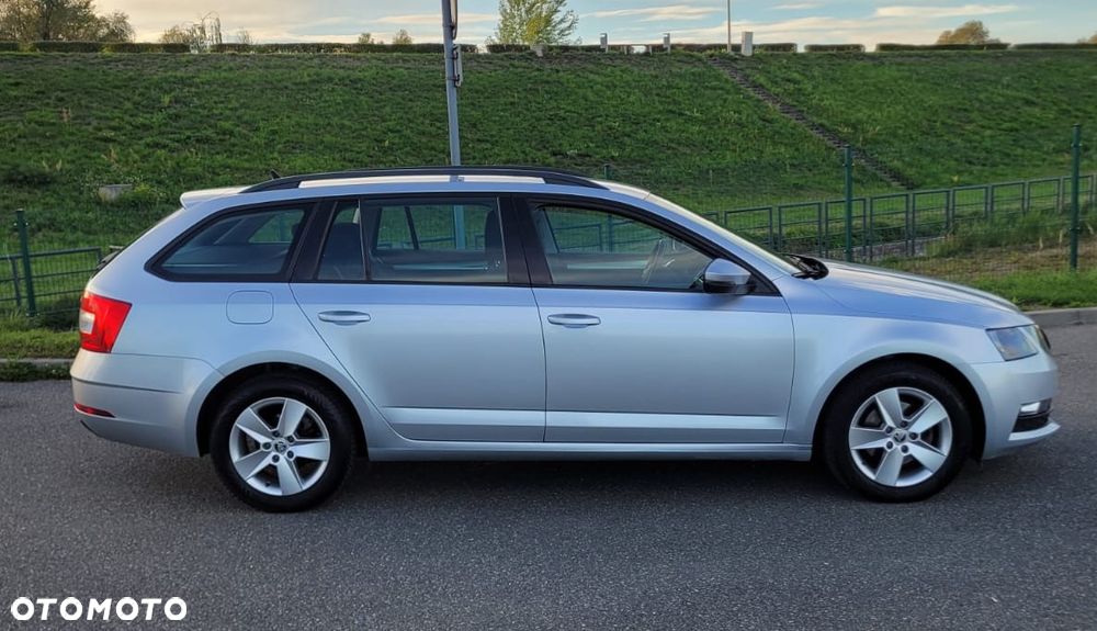 Skoda Octavia 1.5 TSI GPF ACT Ambition - 4