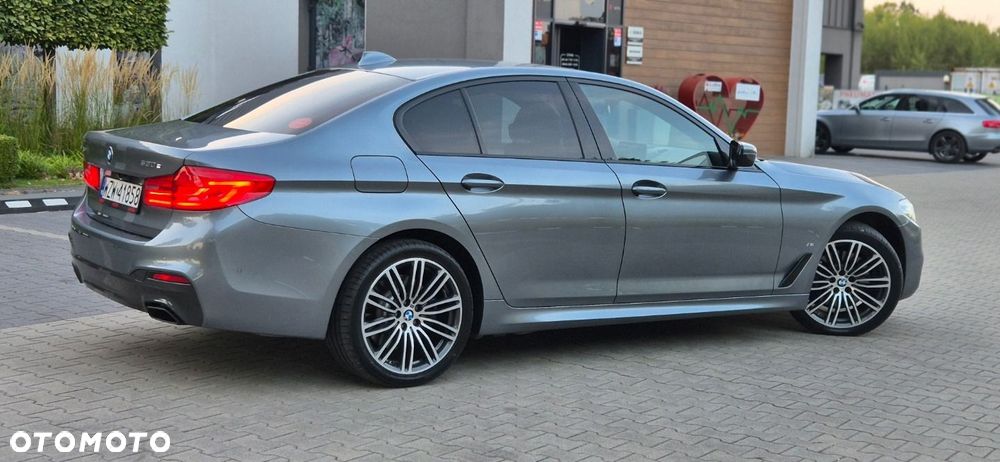 BMW Seria 5 530e iPerformance xDrive M Sport sport - 35