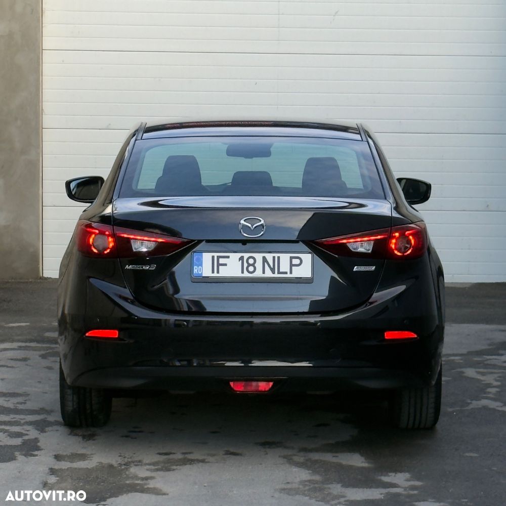 Mazda 3 - 13