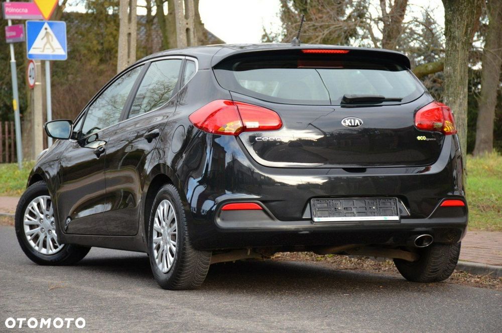 Kia Ceed - 4