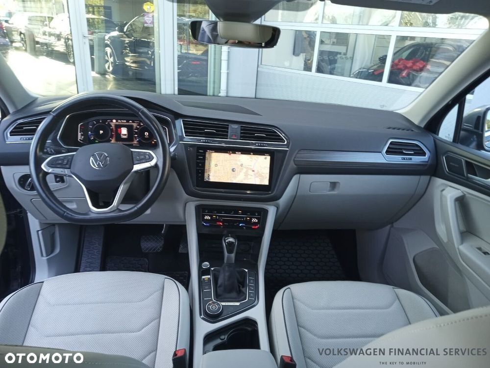 Volkswagen Tiguan Allspace 2.0 TSI 4Mot Elegance DSG - 8
