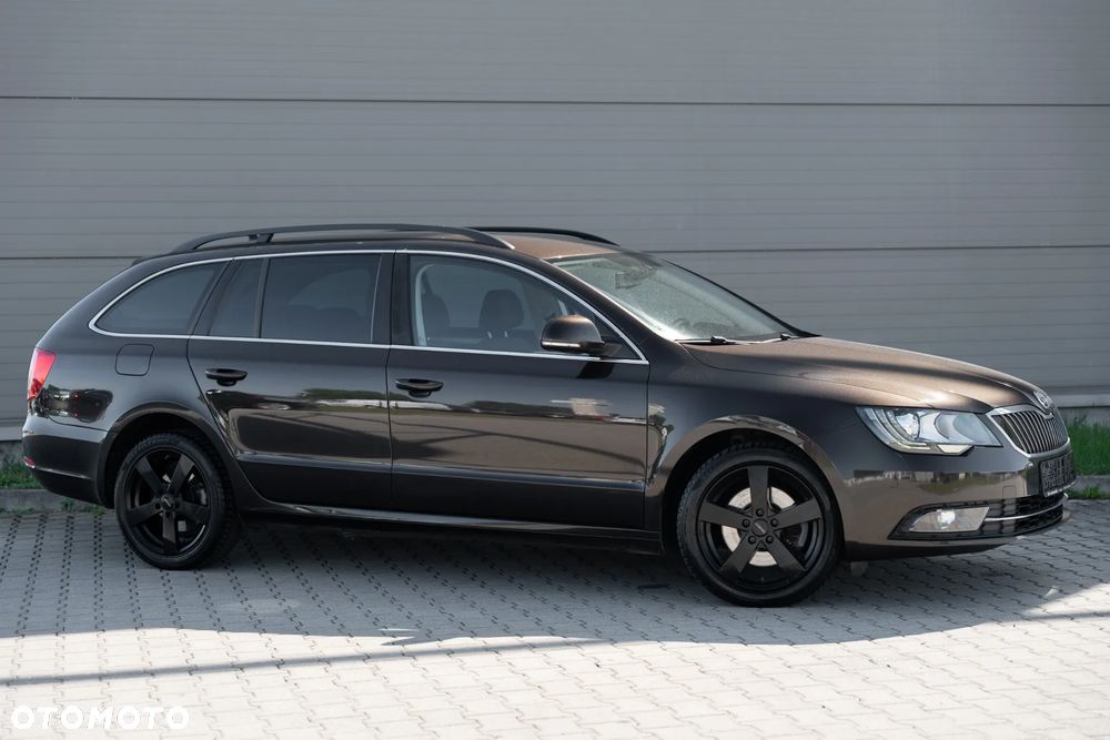 Skoda Superb 2.0 TDI Elegance - 7