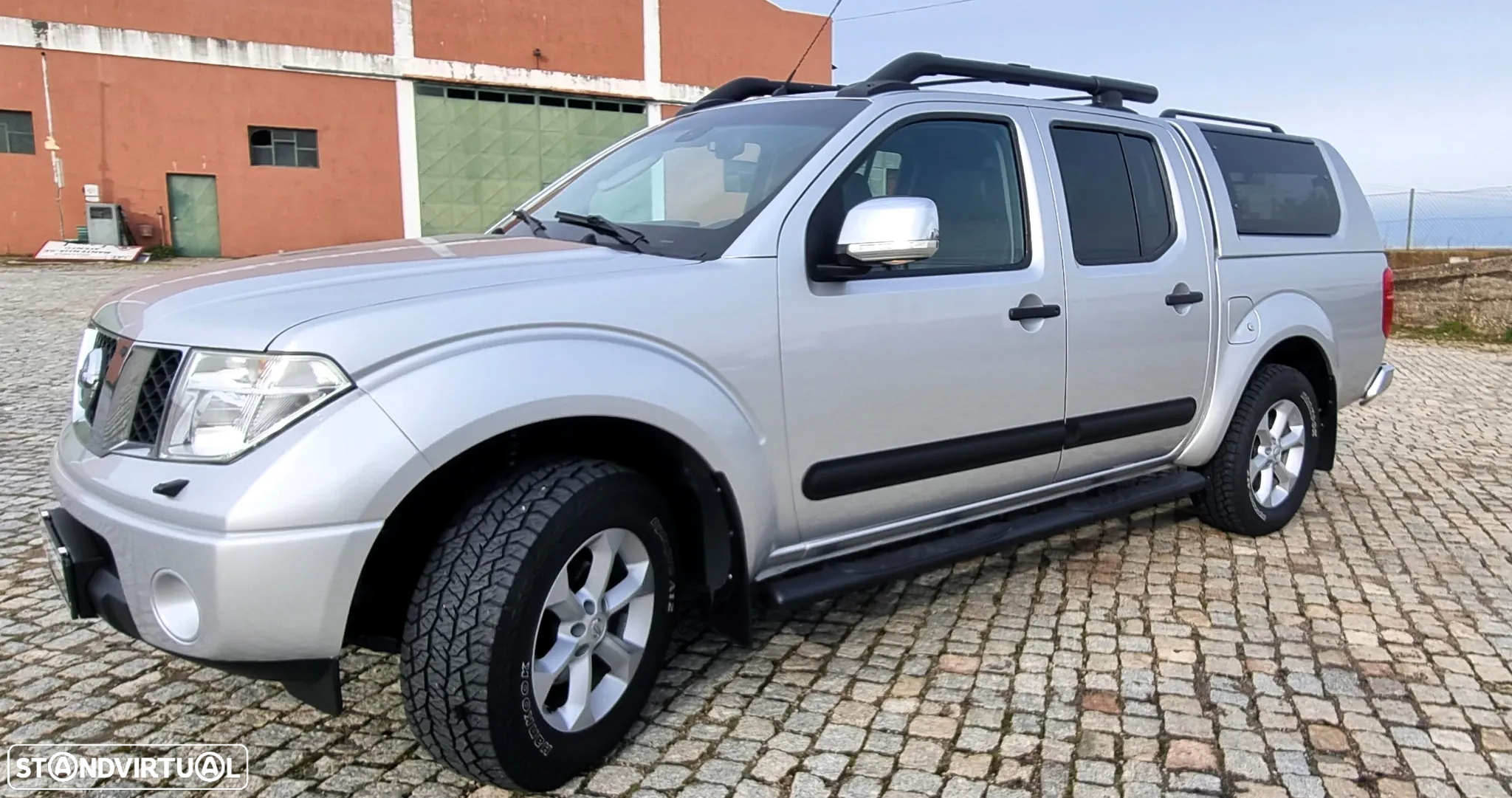 Nissan Navara 2.5 dCi CD Platinium Marfim - 13