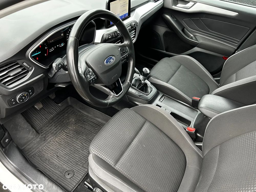 Ford Focus 1.5 EcoBlue SCR Connected - 9