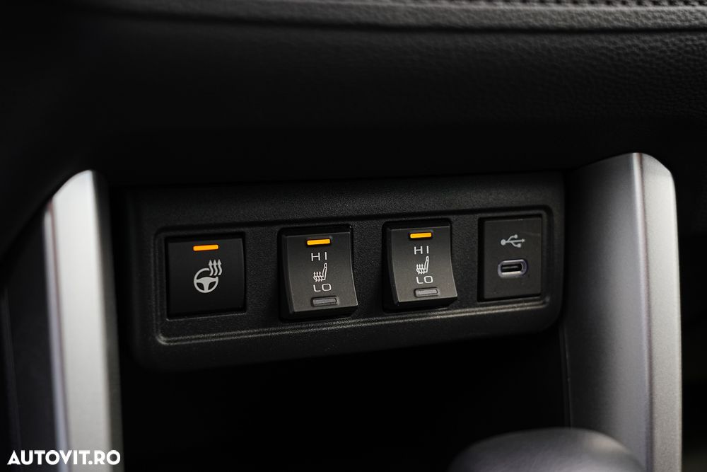 Toyota Corolla Cross - 36