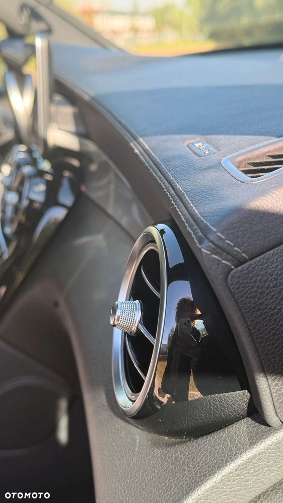 Mercedes-Benz GLC - 18