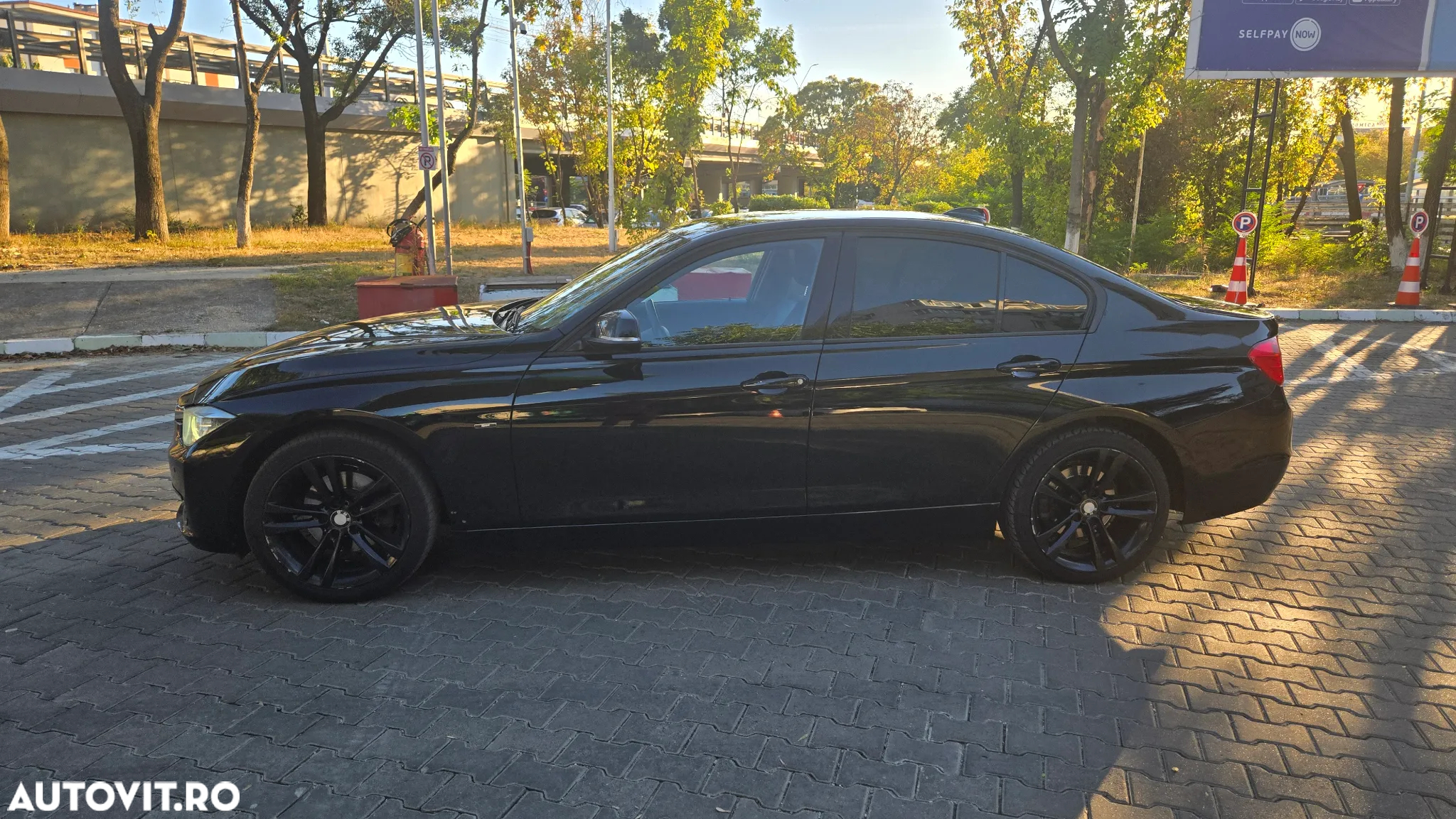 BMW Seria 3 320d - 2