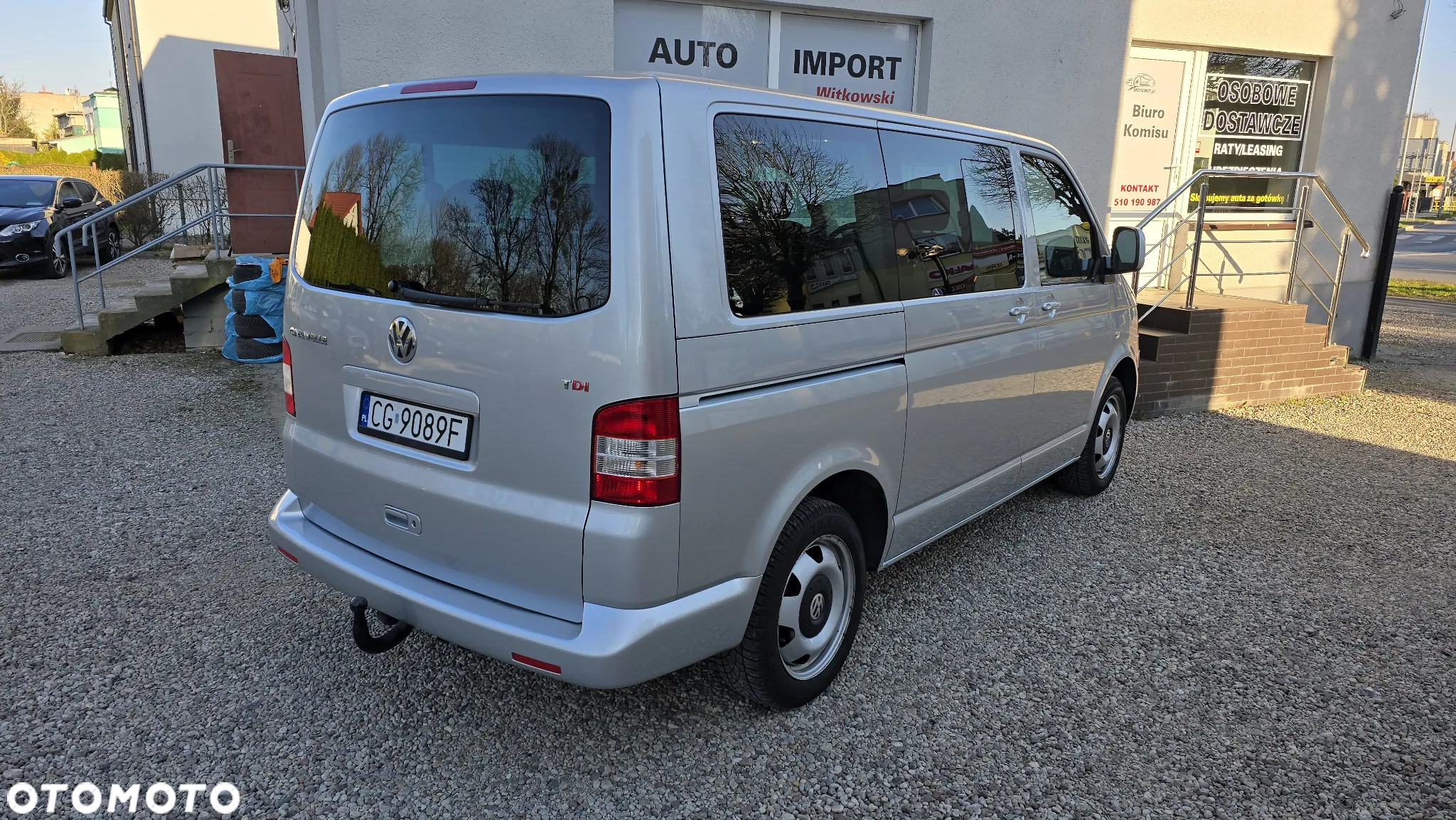 Volkswagen Caravelle - 13