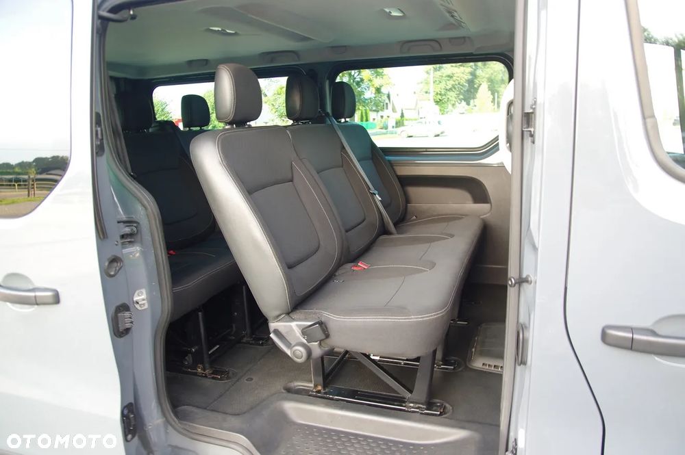 Renault Trafic Grand SpaceClass 2.0 dCi - 25