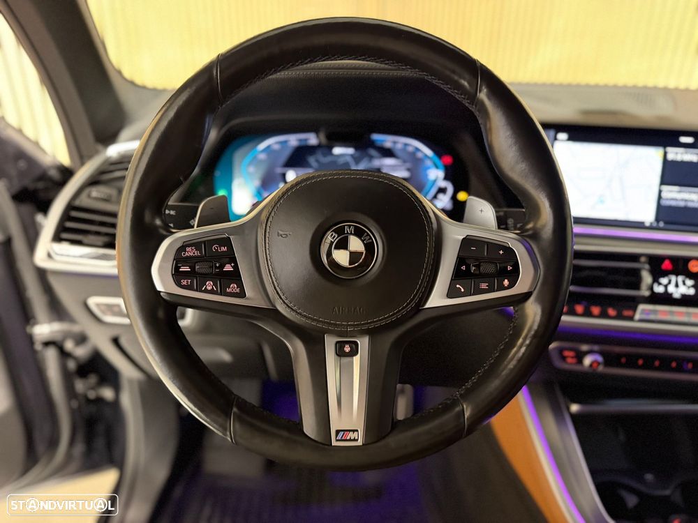 BMW X5 45 e xDrive Pack M - 9
