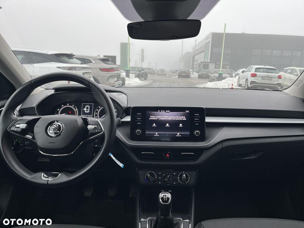 Skoda Fabia 1.0 TSI Ambition - 10