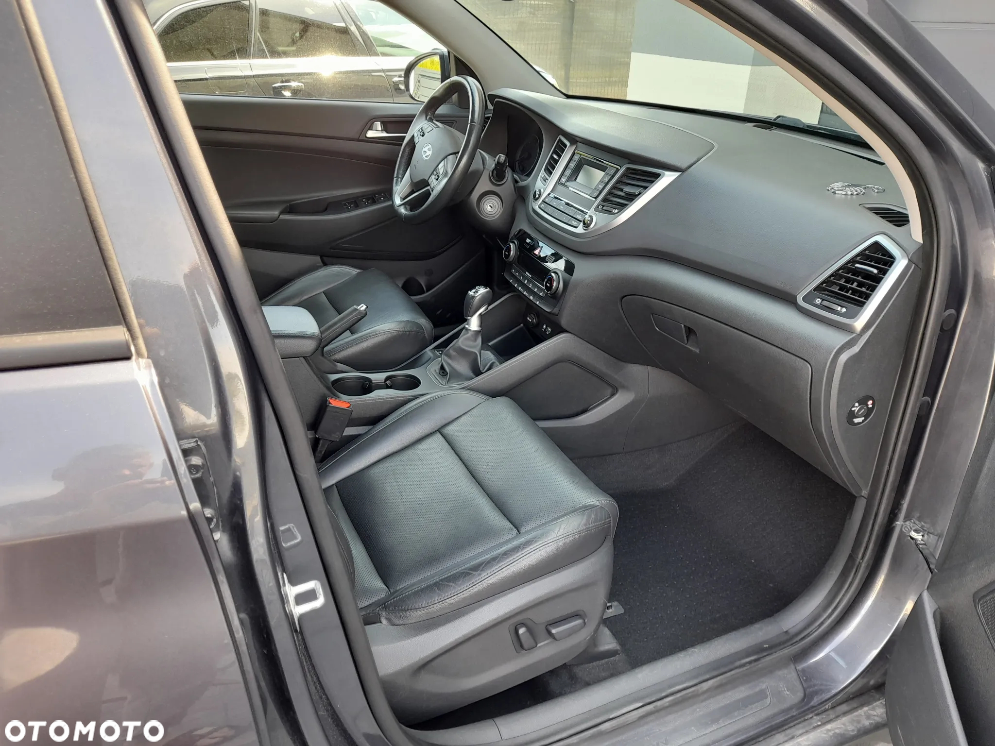 Hyundai Tucson 1.6 GDI BlueDrive Comfort 2WD - 12